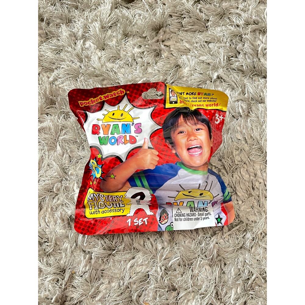 RYAN’S WORLD - POCKET WATCH MYSTERY FIGURE